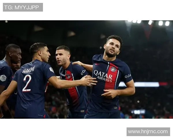 法甲巴黎圣日耳曼继续鏖战,四强赛将上演万众瞩目的巅峰对决 法甲巴黎圣日耳曼继续鏖战,四强赛将上演万众瞩目的巅峰对决