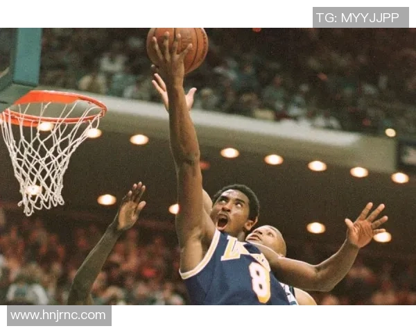 勒沃库森主场力克夏尔克04，赢得关键胜利！