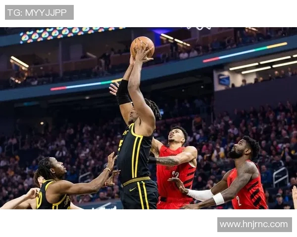 勇士主场大胜灰熊，实现四连胜，展现王者风范