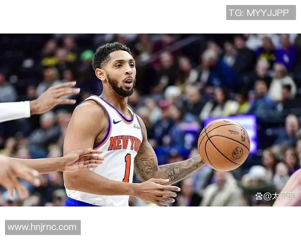 尼克斯遭遇连败，球队状态低迷：破局之道何在？